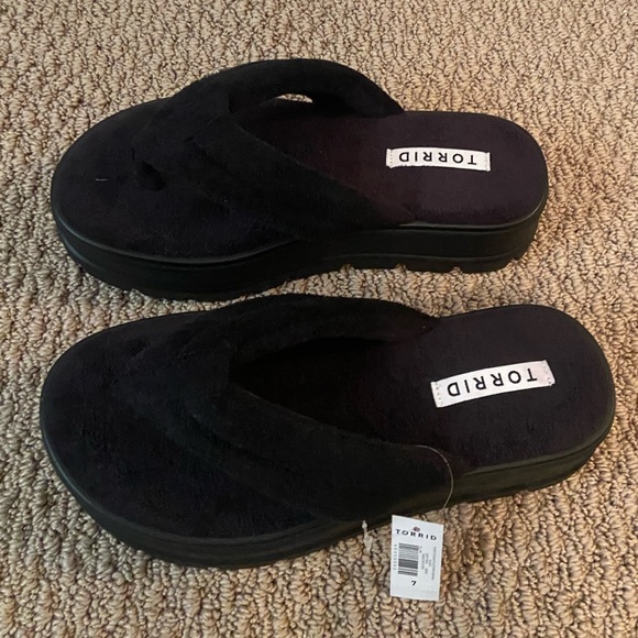 NWT Torrid Size 7 Terry Thong Flatform Sandal Extra Wide Width - Picture 10 of 11